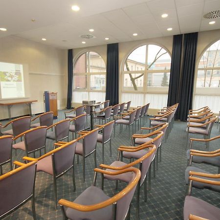 Dorint Airport-Hotel Berlin-Tegel Dış mekan fotoğraf