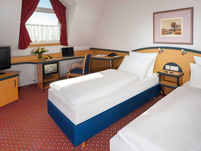 Dorint Airport-Hotel Berlin-Tegel Dış mekan fotoğraf
