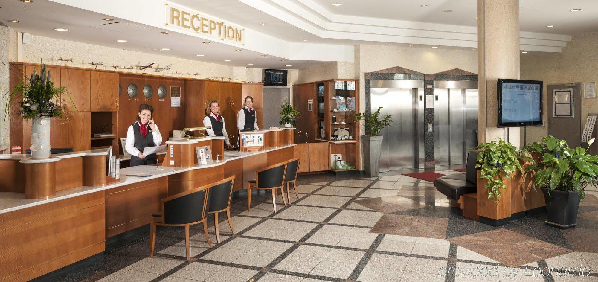 Dorint Airport-Hotel Berlin-Tegel Dış mekan fotoğraf