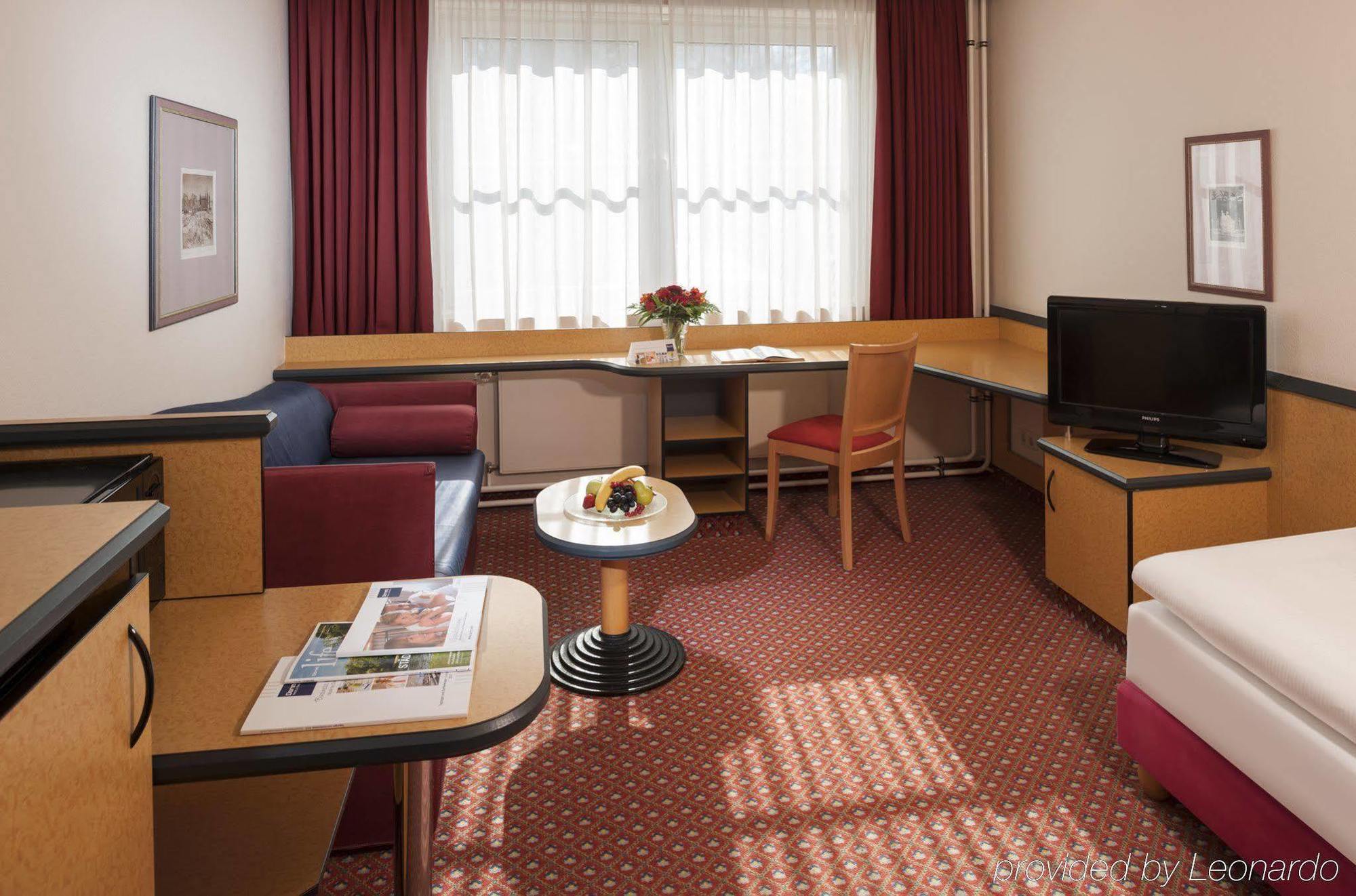 Dorint Airport-Hotel Berlin-Tegel Dış mekan fotoğraf